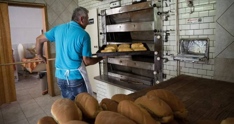 &Pi;&rho;&omicron; &tau;&omega;&nu; &pi;&upsilon;&lambda;ώ&nu; &alpha;&nu;&alpha;&tau;&iota;&mu;ή&sigma;&epsilon;&iota;&sigmaf; 20% &sigma;&tau;&omicron; &psi;&omega;&mu;ί | &Omicron; &pi;ί&nu;&alpha;&kappa;&alpha;&sigmaf; &mu;&epsilon; &tau;&iota;&sigmaf; &alpha;&upsilon;&xi;ή&sigma;&epsilon;&iota;&sigmaf; &sigma;&epsilon; &kappa;&rho;έ&alpha;&sigmaf;, &lambda;&alpha;&chi;&alpha;&nu;&iota;&kappa;ά &kappa;&alpha;&iota; ά&lambda;&lambda;&alpha;