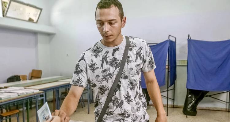 &Epsilon;&kappa;&lambda;&omicron;&gamma;έ&sigmaf;: &Tau;&iota; &pi;&rho;έ&pi;&epsilon;&iota; &nu;&alpha; &gamma;&nu;&omega;&rho;ί&zeta;&omicron;&upsilon;&nu; &omicron;&iota; 17&chi;&rho;&omicron;&nu;&omicron;&iota; &kappa;&alpha;&iota; ό&sigma;&omicron;&iota; &psi;&eta;&phi;ί&zeta;&omicron;&upsilon;&nu; &gamma;&iota;&alpha; &pi;&rho;ώ&tau;&eta; &phi;&omicron;&rho;ά