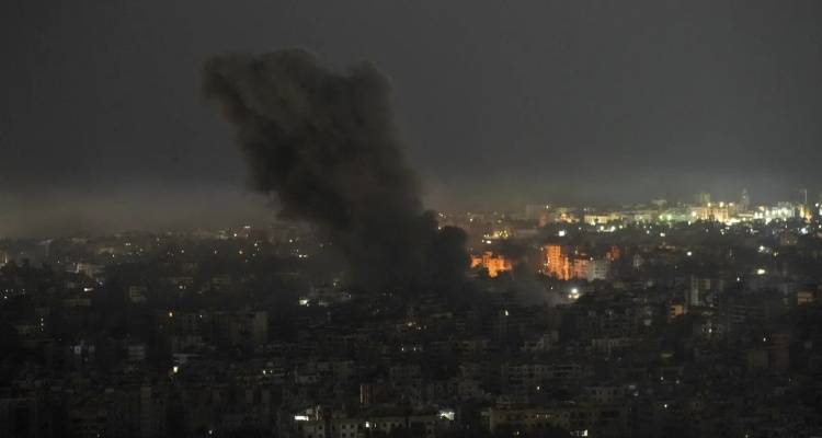 Μπαράζ επιθέσεων του Ισραήλ στον Λίβανο -Στοχευμένο πλήγμα στη Βηρυτό, βομβαρδισμός 30 χωριών