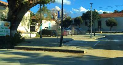 &laquo;&Eta; &pi;&lambda;&alpha;&tau;&epsilon;ί&alpha; &Tau;&sigma;&iota;&mu;&alpha;&nu;&delta;&rho;ί&omega;&nu; έ&chi;&epsilon;&iota; &mu;&epsilon;&tau;&alpha;&tau;&rho;&alpha;&pi;&epsilon;ί &sigma;&epsilon; &pi;&alpha;&rho;&kappa;&iota;&nu;&gamma;&kappa;&raquo;