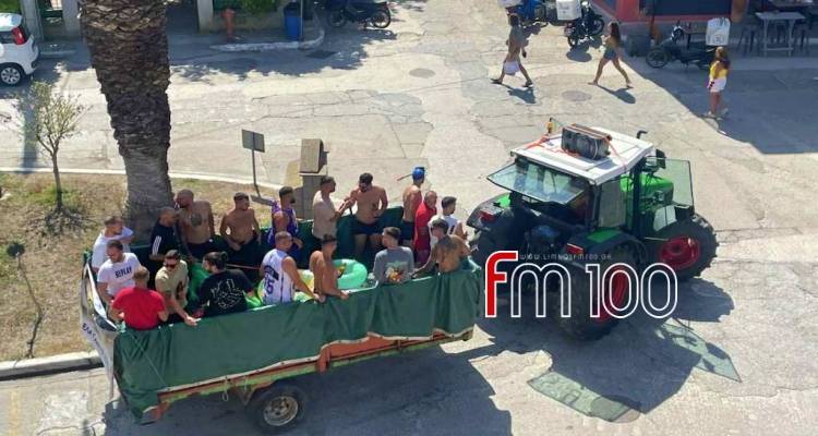 Bachelor&hellip; &tau;&epsilon;&lambda;&epsilon;&upsilon;&tau;&alpha;ί&alpha; &sigma;&tau;&iota;&gamma;&mu;ή: &Nu;&epsilon;&alpha;&rho;&omicron;ί &gamma;ύ&rho;&iota;&sigma;&alpha;&nu; &tau;&eta; &Mu;ύ&rho;&iota;&nu;&alpha; &mu;&epsilon; &tau;&rho;&alpha;&kappa;&tau;έ&rho;-&pi;&iota;&sigma;ί&nu;&alpha; &lambda;ί&gamma;&omicron; &pi;&rho;&iota;&nu; &tau;&omicron;&nu; &gamma;ά&mu;&omicron;