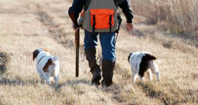 &Sigma;&tau;&eta; &Lambda;ή&mu;&nu;&omicron; &tau;&omicron; 9&omicron; &kappa;&upsilon;&nu;&omicron;&phi;&iota;&lambda;&iota;&kappa;ό &sigma;&epsilon;&mu;&iota;&nu;ά&rho;&iota;&omicron;