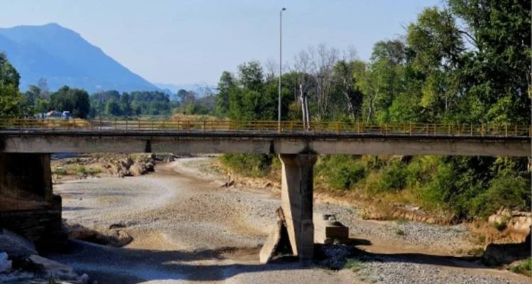 Θεσσαλία: Τι συμβαίνει με τον Πηνειό -Γιατί έχει μετατραπεί σε ρυάκι σε ορισμένα σημεία του, καθηγητής εξηγεί