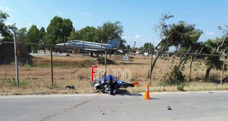 &Lambda;ή&mu;&nu;&omicron;&sigmaf;: "&Theta;&rho;&eta;&nu;&omicron;ύ&mu;&epsilon; &gamma;&iota;&alpha; &tau;&omicron;&nu; &Nu;&epsilon;&kappa;&tau;ά&rho;&iota;&omicron; &alpha;&lambda;&lambda;ά &alpha;&sigmaf; &mu;&eta;&nu; &pi;&epsilon;&rho;&iota;&mu;έ&nu;&omicron;&upsilon;&mu;&epsilon; &tau;&omicron;&nu; &epsilon;&pi;ό&mu;&epsilon;&nu;&omicron;..."