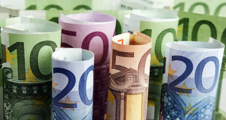&Pi;&omicron;&iota;&omicron;&iota; &mu;&pi;&omicron;&rho;&omicron;ύ&nu; &nu;&alpha; &pi;ά&rho;&omicron;&upsilon;&nu; &omega;&sigmaf; 12.000 &epsilon;&upsilon;&rho;ώ &gamma;&iota;&alpha; &mu;&epsilon;&tau;&alpha;&tau;&rho;&omicron;&pi;ή &tau;&omicron;&upsilon; &kappa;&iota;&nu;&eta;&tau;ή&rho;&alpha; &tau;&omicron;&upsilon; &omicron;&chi;ή&mu;&alpha;&tau;&omicron;&sigmaf; &tau;&omicron;&upsilon;&sigmaf;