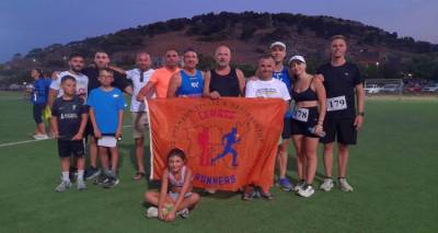 &Alpha;&theta;&lambda;&eta;&tau;&iota;&kappa;ή &gamma;&iota;&omicron;&rho;&tau;ή &sigma;&tau;&omicron;&nu; &Kappa;&omicron;&nu;&tau;&iota;ά &mu;&epsilon; &tau;&omicron;&nu; &ldquo;&Delta;&rho;ό&mu;&omicron; &pi;&rho;&omicron;&sigmaf; &tau;&eta;&nu; &Epsilon;&lambda;&epsilon;&upsilon;&theta;&epsilon;&rho;ί&alpha;&rdquo;