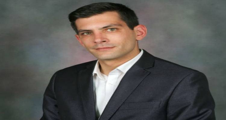 &Kappa;&omega;&nu;/&nu;&omicron;&sigmaf; &Epsilon;. &Sigma;&iota;&nu;ά&nu;&eta;&sigmaf;: &Omicron; &Nu;&epsilon;&omicron;&epsilon;&kappa;&lambda;&epsilon;&gamma;&epsilon;ί&sigmaf; &Pi;&rho;ό&epsilon;&delta;&rho;&omicron;&sigmaf; &Kappa;&omicron;&iota;&nu;ό&tau;&eta;&tau;&alpha;&sigmaf; &Pi;&lambda;&alpha;&tau;&epsilon;&omicron;&sigmaf;