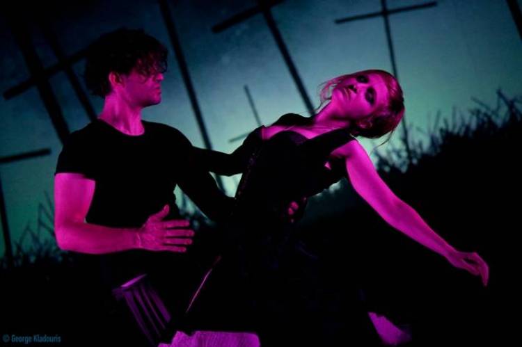 &Eta; &alpha;&pi;&omicron;&lambda;&alpha;&upsilon;&sigma;&tau;&iota;&kappa;ή &pi;&alpha;&rho;ά&sigma;&tau;&alpha;&sigma;&eta; &laquo;Go&lambda;f&omega;! director's cut&raquo; &sigma;&tau;&omicron; &Alpha;&rho;&chi;&alpha;ί&omicron; &Theta;έ&alpha;&tau;&rho;&omicron; &tau;&eta;&sigmaf; &Eta;&phi;&alpha;&iota;&sigma;&tau;ί&alpha;&sigmaf;