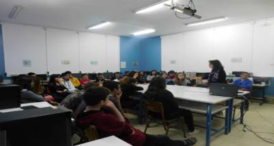 &Sigma;&chi;&omicron;&lambda;&iota;&kappa;ό&sigmaf; &Epsilon;&pi;&alpha;&gamma;&gamma;&epsilon;&lambda;&mu;&alpha;&tau;&iota;&kappa;ό&sigmaf; &Pi;&rho;&omicron;&sigma;&alpha;&nu;&alpha;&tau;&omicron;&lambda;&iota;&sigma;&mu;ό&sigmaf; &gamma;&iota;&alpha; &tau;&omicron;&upsilon; &mu;&alpha;&theta;&eta;&tau;έ&sigmaf; &tau;&omicron;&upsilon; &Gamma;&upsilon;&mu;&nu;&alpha;&sigma;ί&omicron;&upsilon; &Lambda;&iota;&beta;&alpha;&delta;&omicron;&chi;&omega;&rho;ί&omicron;&upsilon;