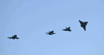 &Pi;&omicron;&lambda;&epsilon;&mu;&iota;&kappa;ή &Alpha;&epsilon;&rho;&omicron;&pi;&omicron;&rho;ί&alpha;: &Delta;&iota;&epsilon;&lambda;&epsilon;ύ&sigma;&epsilon;&iota;&sigmaf; &mu;&alpha;&chi;&eta;&tau;&iota;&kappa;ώ&nu; &alpha;&epsilon;&rho;&omicron;&sigma;&kappa;&alpha;&phi;ώ&nu; &sigma;ή&mu;&epsilon;&rho;&alpha; &pi;ά&nu;&omega; &alpha;&pi;ό &tau;&eta; &Lambda;ή&mu;&nu;&omicron;