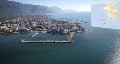 &Sigma;&epsilon;&iota;&sigma;&mu;ό&sigmaf; 5 &Rho;ί&chi;&tau;&epsilon;&rho; &sigma;&tau;&omicron;&nu; &Kappa;&omicron;&rho;&iota;&nu;&theta;&iota;&alpha;&kappa;ό: &laquo;&Upsilon;&pi;&omicron;&mu;&omicron;&nu;ή &delta;&upsilon;&omicron; 24&omega;&rho;&alpha;, &pi;&alpha;&rho;&alpha;&kappa;&omicron;&lambda;&omicron;&upsilon;&theta;&omicron;ύ&mu;&epsilon; &tau;&omicron; &phi;&alpha;&iota;&nu;ό&mu;&epsilon;&nu;&omicron;&raquo; &lambda;έ&nu;&epsilon; &omicron;&iota; &sigma;&epsilon;&iota;&sigma;&mu;&omicron;&lambda;ό&gamma;&omicron;&iota;