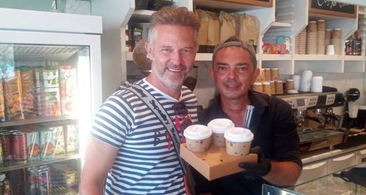 &Sigma;&tau;&eta; &Lambda;ή&mu;&nu;&omicron; &gamma;&iota;&alpha; &delta;&iota;&alpha;&kappa;&omicron;&pi;έ&sigmaf; &omicron; &Chi;&rho;ή&sigma;&tau;&omicron;&sigmaf; &Lambda;&omicron;ύ&lambda;&eta;&sigmaf;