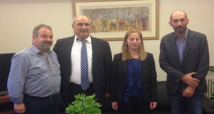 Συνάντηση για την αντιμετώπιση της μάστιγας των ακρίδων του Αγίου Ευστράτιου (photos + mp3)