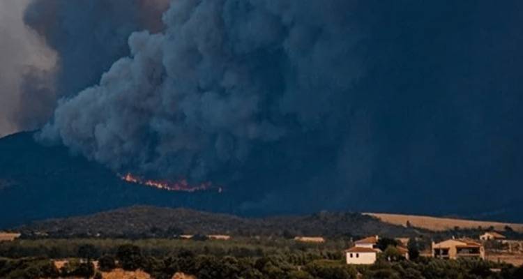 &Alpha;&lambda;&epsilon;&xi;&alpha;&nu;&delta;&rho;&omicron;ύ&pi;&omicron;&lambda;&eta;: &Mu;ή&nu;&upsilon;&mu;&alpha; &tau;&omicron;&upsilon; 112 &lambda;ό&gamma;&omega; &tau;&eta;&sigmaf; &phi;&omega;&tau;&iota;ά&sigmaf; &ndash; &laquo;&Kappa;&lambda;&epsilon;ί&sigma;&tau;&epsilon; &pi;ό&rho;&tau;&epsilon;&sigmaf; &kappa;&alpha;&iota; &pi;&alpha;&rho;ά&theta;&upsilon;&rho;&alpha;&raquo;