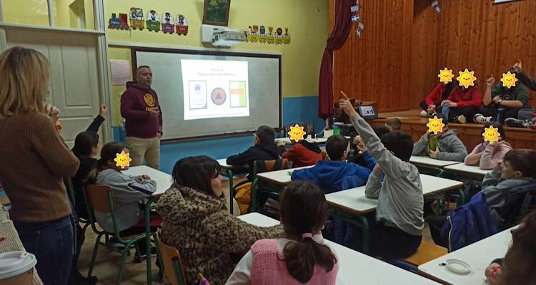 &Epsilon;&pi;&alpha;&rho;&chi;&epsilon;ί&omicron; &Lambda;ή&mu;&nu;&omicron;&upsilon;: &Epsilon;&kappa;&sigma;&tau;&rho;&alpha;&tau;&epsilon;ί&alpha; &epsilon;&nu;&eta;&mu;έ&rho;&omega;&sigma;&eta;&sigmaf;  &sigma;&epsilon; &sigma;&chi;&omicron;&lambda;&epsilon;ί&alpha; &Pi;&rho;&omega;&tau;&omicron;&beta;ά&theta;&mu;&iota;&alpha;&sigmaf; &gamma;&iota;&alpha; &tau;&eta; &Delta;&iota;&alpha;&chi;&epsilon;ί&rho;&iota;&sigma;&eta; &Sigma;&epsilon;&iota;&sigma;&mu;&iota;&kappa;&omicron;ύ &Kappa;&iota;&nu;&delta;ύ&nu;&omicron;&upsilon;