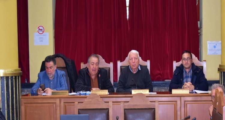 &Pi;&rho;ώ&tau;&eta; &sigma;&upsilon;&nu;&epsilon;&delta;&rho;ί&alpha;&sigma;&eta; &gamma;&iota;&alpha; &tau;&eta;&nu; &Alpha;&nu;&alpha;&pi;&tau;&upsilon;&xi;&iota;&alpha;&kappa;ή &Beta;. &Alpha;&iota;&gamma;&alpha;ί&omicron;&upsilon;
