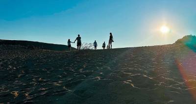 &Theta;έ&lambda;&omicron;&upsilon;&mu;&epsilon; &nu;&alpha; &gamma;ί&nu;&omicron;&upsilon;&mu;&epsilon; &kappa;&iota; &epsilon;&mu;&epsilon;ί&sigmaf; &Mu;ύ&kappa;&omicron;&nu;&omicron;&sigmaf;;