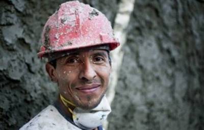 Λατινοαμερικάνοι οι πιο ευτυχισμένοι στον κόσμο, στην ουρά οι Έλληνες