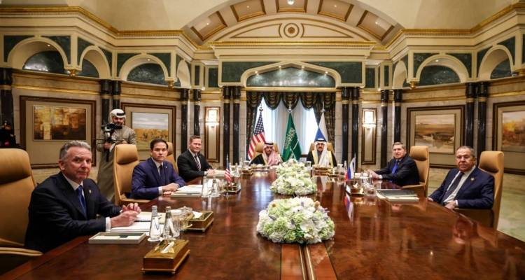 Σε εξέλιξη η συνάντηση Ρούμπιο με Λαβρόφ - Οι προσδοκίες Ουάσινγκτον και Μόσχας και η απουσία της Ουκρανίας