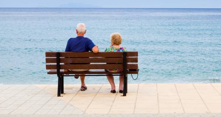 &Tau;&omicron;&nu; &Delta;&epsilon;&kappa;έ&mu;&beta;&rho;&iota;&omicron; &eta; έ&kappa;&tau;&alpha;&kappa;&tau;&eta; &epsilon;&nu;ί&sigma;&chi;&upsilon;&sigma;&eta; 100-200 &epsilon;&upsilon;&rho;ώ &sigma;&epsilon; &sigma;&upsilon;&nu;&tau;&alpha;&xi;&iota;&omicron;ύ&chi;&omicron;&upsilon;&sigmaf; &mu;&epsilon; &pi;&rho;&omicron;&sigma;&omega;&pi;&iota;&kappa;ή &delta;&iota;&alpha;&phi;&omicron;&rho;ά -&Tau;&iota; &iota;&sigma;&chi;ύ&epsilon;&iota;
