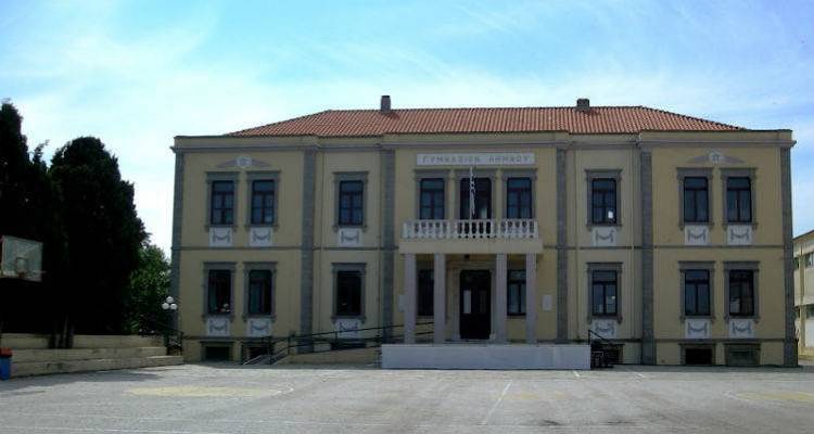 &Nu;έ&epsilon;&sigmaf; &beta;&omicron;&lambda;έ&sigmaf; &Lambda;&omicron;ύ&kappa;&alpha; &kappa;&alpha;&tau;ά &Mu;&alpha;&rho;&iota;&nu;ά&kappa;&eta; &alpha;&upsilon;&tau;ή &tau;&eta; &phi;&omicron;&rho;ά &mu;&epsilon; &alpha;&iota;&chi;&mu;ή &tau;&omicron; &Gamma;&upsilon;&mu;&nu;ά&sigma;&iota;&omicron; &Mu;ύ&rho;&iota;&nu;&alpha;&sigmaf;