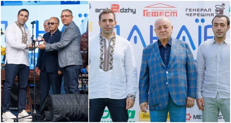 &Sigma;&upsilon;&gamma;&kappa;ί&nu;&eta;&sigma;&eta; &sigma;&tau;&omicron; &epsilon;&lambda;&lambda;&eta;&nu;&iota;&kappa;ό &laquo;&pi;&alpha;&nu;&eta;&gamma;ύ&rho;&iota;&raquo; &sigma;&tau;&omicron; &Kappa;ί&epsilon;&beta;&omicron; | &Beta;&rho;&alpha;&beta;&epsilon;ύ&tau;&eta;&kappa;&epsilon; &omicron; &Beta;&alpha;&sigma;ί&lambda;&eta;&sigmaf; &Mu;&pi;&omicron;ύ&mu;&pi;&omicron;&upsilon;&rho;&alpha;&sigmaf; &omega;&sigmaf; &Epsilon;&pi;ί&tau;&iota;&mu;&omicron;&sigmaf; &Pi;&rho;ό&xi;&epsilon;&nu;&omicron;&sigmaf; &tau;&eta;&sigmaf; &Epsilon;&lambda;&lambda;ά&delta;&alpha;&sigmaf; &sigma;&tau;&omicron; &Chi;ά&rho;&kappa;&omicron;&beta;&omicron;