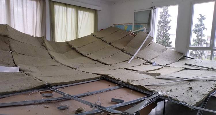 Έ&pi;&epsilon;&sigma;&epsilon; &eta; &omicron;&rho;&omicron;&phi;ή &sigma;&epsilon; &alpha;ί&theta;&omicron;&upsilon;&sigma;&alpha; &delta;&eta;&mu;&omicron;&tau;&iota;&kappa;&omicron;ύ &sigma;&chi;&omicron;&lambda;&epsilon;ί&omicron;&upsilon; &sigma;&tau;&eta; &Theta;&epsilon;&sigma;&sigma;&alpha;&lambda;&omicron;&nu;ί&kappa;&eta; - &Alpha;&pi;ό &theta;&alpha;ύ&mu;&alpha; &sigma;ώ&theta;&eta;&kappa;&alpha;&nu; &omicron;&iota; &mu;&alpha;&theta;&eta;&tau;έ&sigmaf;