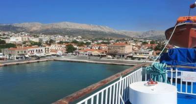 Ό&tau;&alpha;&nu; &eta; &Chi;ί&omicron;&sigmaf; &kappa;&alpha;&iota; &eta; &Lambda;ή&mu;&nu;&omicron;&sigmaf; &nu;&alpha;&upsilon;&mu;ά&chi;&eta;&sigma;&alpha;&nu; &mu;&epsilon; &tau;&iota;&sigmaf; &Kappa;&upsilon;&kappa;&lambda;ά&delta;&epsilon;&sigmaf; &mu;έ&sigma;&alpha; &mu;&alpha;&sigmaf; &kappa;&alpha;&iota; &tau;&iota;&sigmaf; &beta;ύ&theta;&iota;&sigma;&alpha;&nu; - &Gamma;&iota;&alpha;&tau;ί &tau;&omicron; &Beta;ό&rho;&epsilon;&iota;&omicron; &Alpha;&iota;&gamma;&alpha;ί&omicron; &alpha;&pi;&epsilon;&iota;&lambda;&epsilon;ί &tau;&omicron;&nu; &Nu;ό&tau;&omicron; &pi;&omicron;&upsilon; &kappa;&omicron;&iota;&mu;ά&tau;&alpha;&iota; &alpha;&nu;&upsilon;&pi;&omicron;&psi;ί&alpha;&sigma;&tau;&omicron;&sigmaf; &sigma;&epsilon; &xi;&alpha;&pi;&lambda;ώ&sigma;&tau;&rho;&epsilon;&sigmaf;