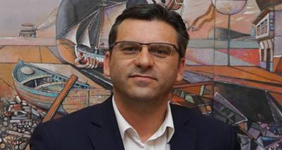 &Delta;ή&mu;&alpha;&rho;&chi;&omicron;&sigmaf; &Lambda;ή&mu;&nu;&omicron;&upsilon;: &Epsilon;&upsilon;&chi;&alpha;&rho;&iota;&sigma;&tau;&epsilon;ί &Kappa;&Epsilon;&Delta;&Epsilon; &kappa;&alpha;&iota; Toyota &gamma;&iota;&alpha; &tau;&eta; &delta;&iota;ά&theta;&epsilon;&sigma;&eta; &omicron;&chi;ή&mu;&alpha;&tau;&omicron;&sigmaf; &gamma;&iota;&alpha; &tau;&omicron; &laquo;&Beta;&omicron;ή&theta;&epsilon;&iota;&alpha; &sigma;&tau;&omicron; &Sigma;&pi;ί&tau;&iota;&raquo;