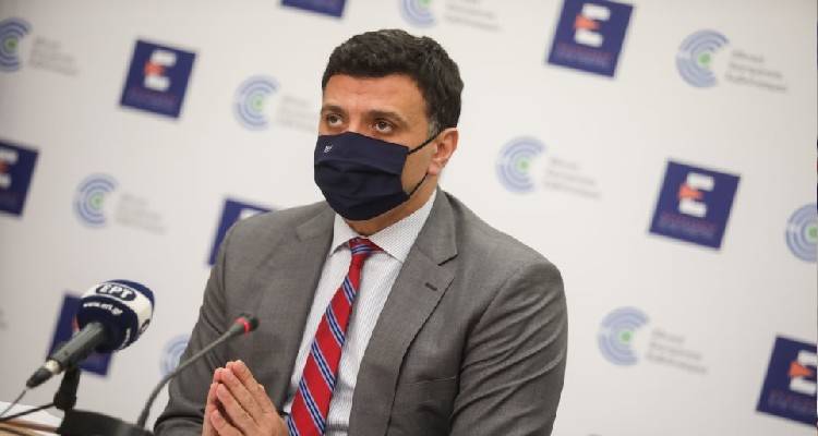 Κικίλιας: Η επόμενη σχολική χρονιά θα μας βρει με εμβολιασμό των μαθητών