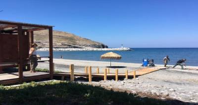 &Pi;&iota;&omicron; &phi;&iota;&lambda;&iota;&kappa;ή &sigma;&epsilon; &Alpha;&mu;&epsilon;&Alpha; &eta; &pi;&alpha;&rho;&alpha;&lambda;ί&alpha; &tau;&omicron;&upsilon; &Alpha;&gamma;ί&omicron;&upsilon; &Epsilon;&upsilon;&sigma;&tau;&rho;&alpha;&tau;ί&omicron;&upsilon;