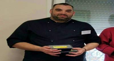 &Tau;&rho;&alpha;&gamma;&omega;&delta;ί&alpha; &sigma;&tau;&eta; &Lambda;ή&mu;&nu;&omicron;: &laquo;Έ&phi;&upsilon;&gamma;&epsilon;&raquo; &alpha;&nu;ή&mu;&epsilon;&rho;&alpha; &tau;&omega;&nu; &gamma;&epsilon;&nu;&epsilon;&theta;&lambda;ί&omega;&nu; &tau;&omicron;&upsilon; &omicron; 38&chi;&rho;&omicron;&nu;&omicron;&sigmaf; &sigma;&epsilon;&phi; &Chi;&rho;ή&sigma;&tau;&omicron;&sigmaf; &Nu;&tau;ί&nu;&omicron;&upsilon;