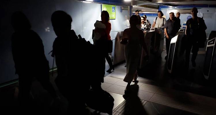 Πρωτοφανές μπλακ άουτ σε όλη την Ισπανία και περιοχές της Πορτογαλίας και της Γαλλίας | Άγνωστα μέχρι τώρα τα αίτια