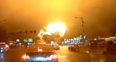 Συντριβή μικρού αεροσκάφους στη Φιλαδέλφεια με 6 επιβαίνοντες | Στις φλόγες εμπορικό κέντρο, σπίτι και αυτοκίνητα