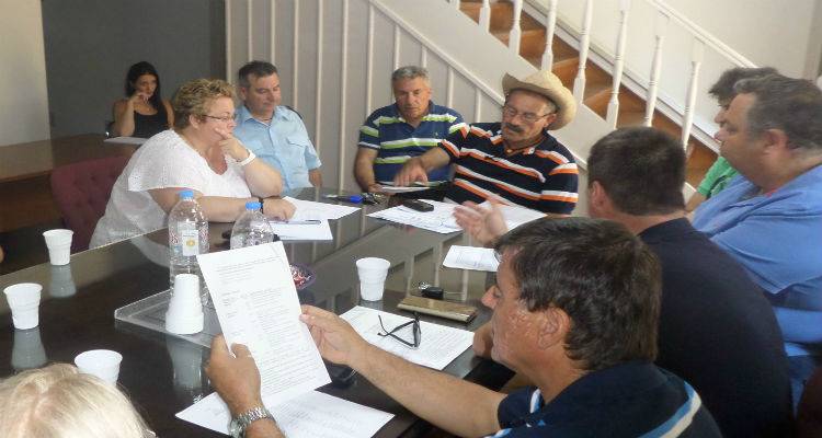 &Eta; &Rho;&epsilon;&gamma;&kappa;ά&tau;&alpha; &Phi;&iota;&lambda;ί&alpha;&sigmaf; 2019 &sigma;&epsilon; &Mu;ύ&rho;&iota;&nu;&alpha; &kappa;&alpha;&iota; &Mu;&omicron;ύ&delta;&rho;&omicron;