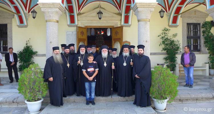 &Tau;&alpha; &omicron;&nu;&omicron;&mu;&alpha;&sigma;&tau;ή&rho;&iota;&alpha; &tau;&omicron;&upsilon; &Mu;&eta;&tau;&rho;&omicron;&pi;&omicron;&lambda;ί&tau;&eta; &Lambda;ή&mu;&nu;&omicron;&upsilon; &kappa;&alpha;&iota; &Alpha;&gamma;ί&omicron;&upsilon; &Epsilon;&upsilon;&sigma;&tau;&rho;&alpha;&tau;ί&omicron;&upsilon; &kappa;. &Iota;&epsilon;&rho;&omicron;&theta;έ&omicron;&upsilon; (photos)