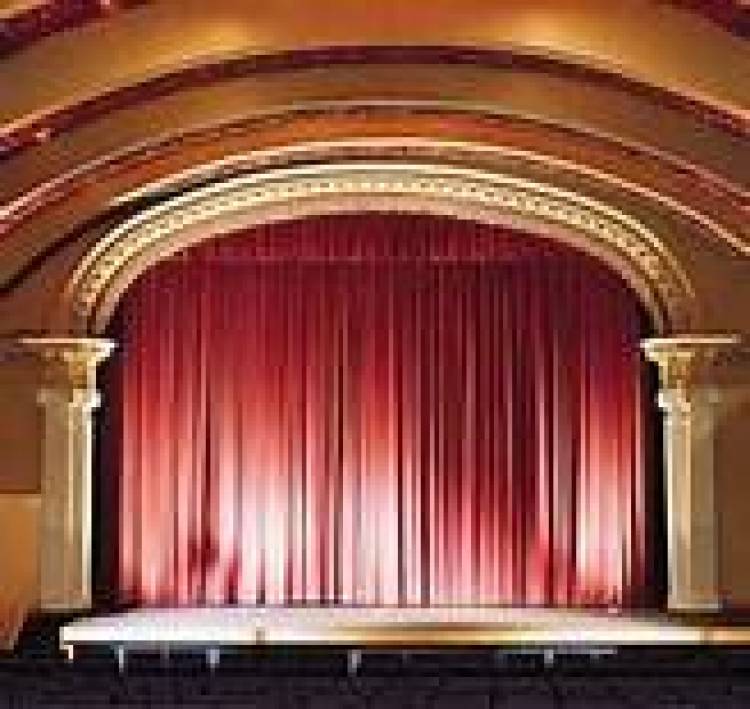 &Eta; &kappa;&omicron;&iota;&nu;&omega;&nu;ί&alpha; &tau;&omicron;&upsilon; &theta;&epsilon;ά&tau;&rho;&omicron;&upsilon;