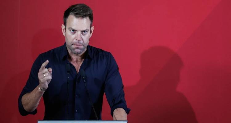 &Tau;&alpha; &epsilon;&pi;ό&mu;&epsilon;&nu;&alpha; &beta;ή&mu;&alpha;&tau;&alpha; &gamma;&iota;&alpha; &epsilon;&kappa;&lambda;&omicron;&gamma;ή &nu;έ&omicron;&upsilon; &alpha;&rho;&chi;&eta;&gamma;&omicron;ύ | &Delta;&epsilon;&nu; &pi;ά&epsilon;&iota; &sigma;&tau;&eta; &Delta;&Epsilon;&Theta; &omicron; &Kappa;&alpha;&sigma;&sigma;&epsilon;&lambda;ά&kappa;&eta;&sigmaf;, &mu;&epsilon;&tau;ά &tau;&eta;&nu; &pi;&rho;ό&tau;&alpha;&sigma;&eta; &mu;&omicron;&mu;&phi;ή&sigmaf;, &sigma;&tau;&eta; &theta;έ&sigma;&eta; &tau;&omicron;&upsilon; &omicron; &Nu;. &Pi;&alpha;&pi;&pi;ά&sigmaf;