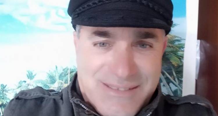 &Kappa;&omega;&nu;&sigma;&tau;&alpha;&nu;&tau;ί&nu;&omicron;&sigmaf; &Mu;&pi;&alpha;&kappa;&lambda;&alpha;&tau;&zeta;ή&sigmaf;: &Delta;&iota;&pi;&lambda;ή &delta;&iota;ά&kappa;&rho;&iota;&sigma;&eta; &sigma;&tau;&omicron;&nu; 13&omicron; &Lambda;&omicron;&gamma;&omicron;&tau;&epsilon;&chi;&nu;&iota;&kappa;ό &Delta;&iota;&alpha;&gamma;&omega;&nu;&iota;&sigma;&mu;ό &tau;&eta;&sigmaf; UNESCO