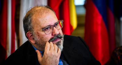 &Xi;&upsilon;&delta;ά&kappa;&eta;&sigmaf;: &Omicron; &Mu;&pi;&epsilon;&lambda;έ&rho;&eta;&sigmaf; &delta;&epsilon;&nu; &epsilon;ί&nu;&alpha;&iota; έ&nu;&alpha;&sigmaf; &alpha;&theta;ώ&omicron;&sigmaf; ά&nu;&theta;&rho;&omega;&pi;&omicron;&sigmaf;, έ&chi;&epsilon;&iota; &sigma;&kappa;&omicron;&tau;&epsilon;&iota;&nu;ή &iota;&sigma;&tau;&omicron;&rho;ί&alpha;