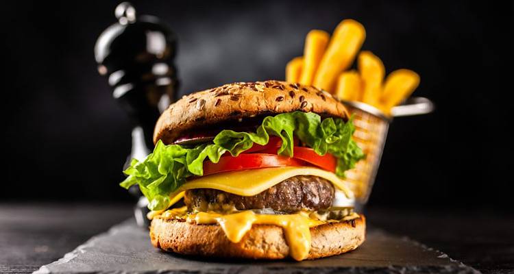 &Epsilon;&sigma;&tau;&iota;&alpha;&tau;ό&rho;&iota;&omicron; &delta;ί&nu;&epsilon;&iota; &pi;&lambda;&eta;&rho;&omega;&mu;έ&nu;&eta; &alpha;&pi;ά&nu;&tau;&eta;&sigma;&eta; &sigma;&epsilon; &pi;&epsilon;&lambda;ά&tau;&eta; &pi;&omicron;&upsilon; &alpha;&pi;&omicron;&kappa;ά&lambda;&epsilon;&sigma;&epsilon; &laquo;&kappa;&alpha;&theta;&upsilon;&sigma;&tau;&epsilon;&rho;&eta;&mu;έ&nu;&omicron;&raquo; &epsilon;&rho;&gamma;&alpha;&zeta;ό&mu;&epsilon;&nu;&omicron;