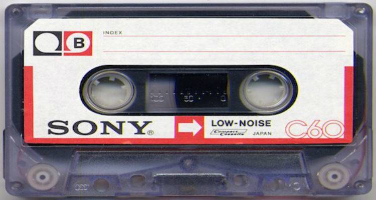 Μετά το βινύλιο επιστρέφει και η κασέτα!