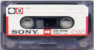 Μετά το βινύλιο επιστρέφει και η κασέτα!