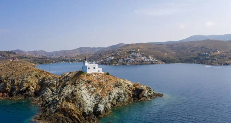 Τζια: Πού μπορεί να οφείλονται τα αυξημένα κρούσματα γαστρεντερίτιδας -Καθηγητής επιδημιολογίας εξηγεί