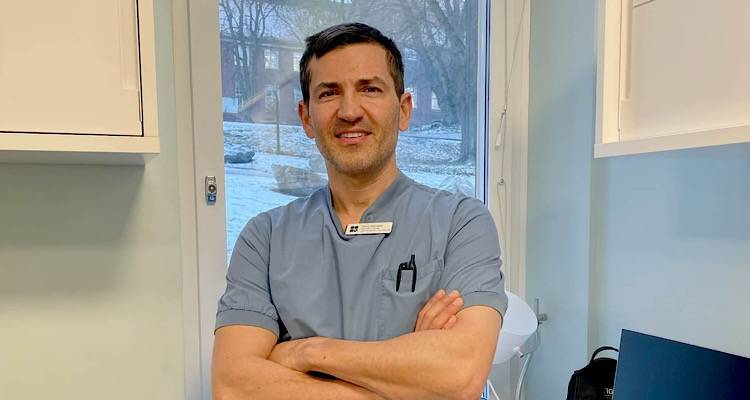 &Theta;ά&nu;&omicron;&sigmaf; &Kappa;&alpha;&kappa;&omicron;&upsilon;&lambda;ί&delta;&eta;&sigmaf; | &Nu;έ&omicron; &iota;&alpha;&tau;&rho;&epsilon;ί&omicron; &sigma;&tau;&eta; &Mu;ύ&rho;&iota;&nu;&alpha; &mu;&epsilon; &epsilon;&xi;&epsilon;&iota;&delta;ί&kappa;&epsilon;&upsilon;&sigma;&eta; &sigma;&tau;&eta; &beta;&alpha;&rho;&iota;&alpha;&tau;&rho;&iota;&kappa;ή &chi;&epsilon;&iota;&rho;&omicron;&upsilon;&rho;&gamma;&iota;&kappa;ή