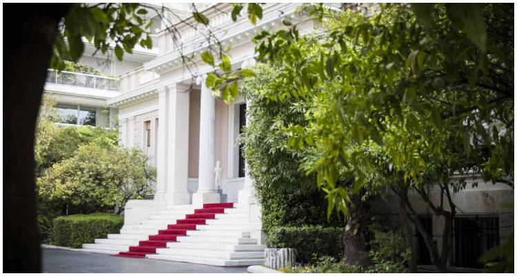 &Eta; &kappa;&upsilon;&beta;έ&rho;&nu;&eta;&sigma;&eta; &phi;έ&rho;&nu;&epsilon;&iota; &sigma;&tau;&eta; &Beta;&omicron;&upsilon;&lambda;ή &tau;&eta;&nu; &tau;&rho;&omicron;&pi;&omicron;&lambda;&omicron;&gamma;ί&alpha; &gamma;&iota;&alpha; &tau;&omicron; &mu;&pi;&lambda;ό&kappa;&omicron; &sigma;&tau;&omicron; &kappa;ό&mu;&mu;&alpha; &Kappa;&alpha;&sigma;&iota;&delta;&iota;ά&rho;&eta; | &Pi;&rho;&omicron;&sigmaf; &sigma;&tau;ή&rho;&iota;&xi;&eta; &tau;&omicron; &Pi;&Alpha;&Sigma;&Omicron;&Kappa;