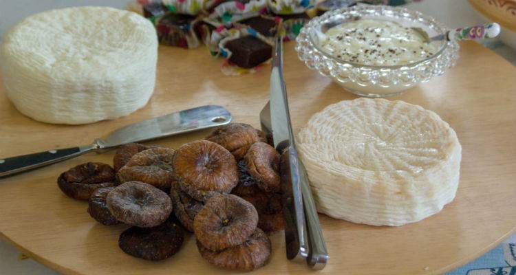 &Gamma;&epsilon;ύ&sigma;&epsilon;&iota;&sigmaf; &tau;&eta;&sigmaf; &Lambda;ή&mu;&nu;&omicron;&upsilon;