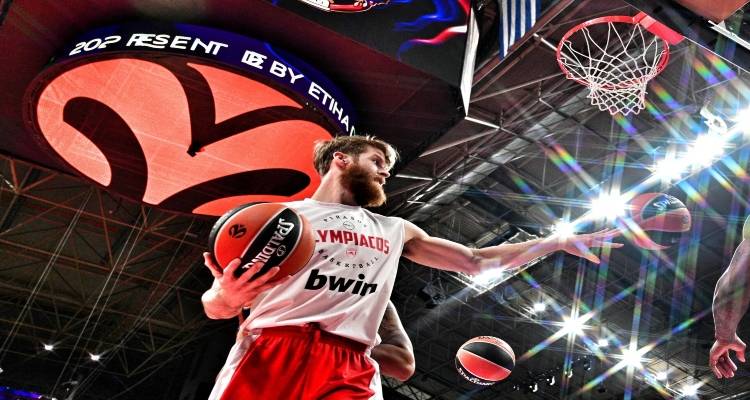 Έ&phi;&tau;&alpha;&sigma;&epsilon; &eta; &mu;&epsilon;&gamma;ά&lambda;&eta; &mu;έ&rho;&alpha; &tau;&omega;&nu; &eta;&mu;&iota;&tau;&epsilon;&lambda;&iota;&kappa;ώ&nu; &tau;&omicron;&upsilon; Final Four 2026 &tau;&eta;&sigmaf; Euroleague, &mu;&epsilon; &tau;&omicron;&nu; &Omicron;&lambda;&upsilon;&mu;&pi;&iota;&alpha;&kappa;ό &kappa;&alpha;&iota; &tau;&eta; &Phi;&epsilon;&nu;έ&rho;&mu;&pi;&alpha;&chi;&tau;&sigma;&epsilon; &nu;&alpha; &rho;ί&chi;&nu;&omicron;&nu;&tau;&alpha;&iota; &pi;&rho;ώ&tau;&omicron;&iota; &sigma;&tau;&eta; &laquo;&mu;ά&chi;&eta;&raquo;.
