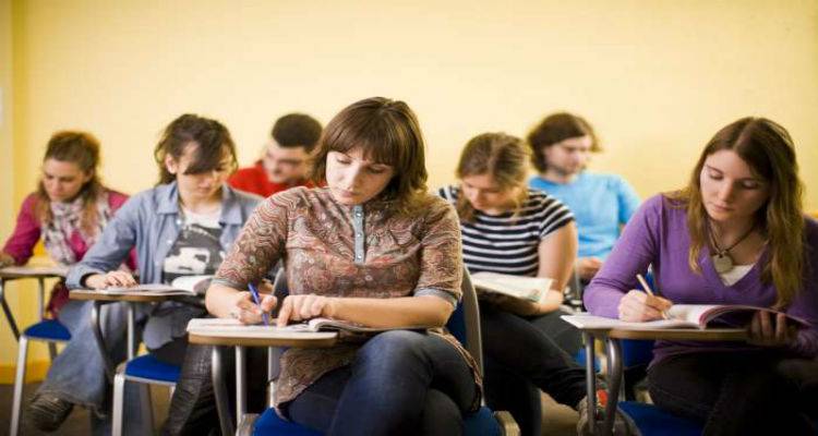 &Delta;&omega;&rho;&epsilon;ά&nu; &pi;&rho;ό&gamma;&rho;&alpha;&mu;&mu;&alpha; coaching &kappa;&alpha;&iota; &sigma;&upsilon;&mu;&beta;&omicron;&upsilon;&lambda;&epsilon;&upsilon;&tau;&iota;&kappa;ή&sigmaf; &sigma;&tau;&eta; &Lambda;ή&mu;&nu;&omicron; &alpha;&pi;ό &tau;&omicron; &Pi;&alpha;&nu;&epsilon;&pi;&iota;&sigma;&tau;ή&mu;&iota;&omicron; &Alpha;&iota;&gamma;&alpha;ί&omicron;&upsilon;