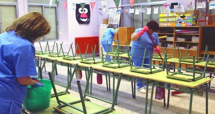 &Lambda;&Alpha;&Sigma; &Lambda;ή&mu;&nu;&omicron;&upsilon;: &laquo;&Sigma;&chi;&omicron;&lambda;&iota;&kappa;έ&sigmaf; &kappa;&alpha;&theta;&alpha;&rho;ί&sigma;&tau;&rho;&iota;&epsilon;&sigmaf; &mu;ό&nu;&iota;&mu;&epsilon;&sigmaf; &kappa;&alpha;&iota; &pi;&lambda;ή&rho;&omicron;&upsilon;&sigmaf; &alpha;&pi;&alpha;&sigma;&chi;ό&lambda;&eta;&sigma;&eta;&sigmaf; &sigma;&tau;&alpha; &sigma;&chi;&omicron;&lambda;&epsilon;ί&alpha;&raquo;